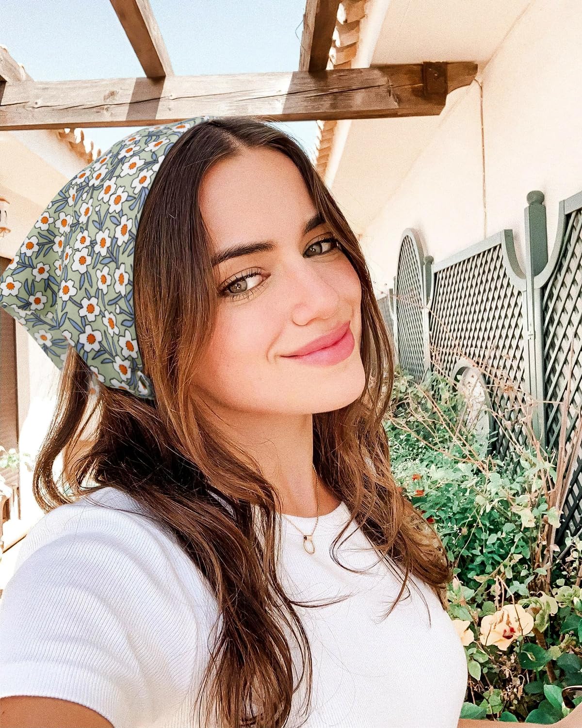 WOVOWOVO floral bandana worn as headband keeps hair in place