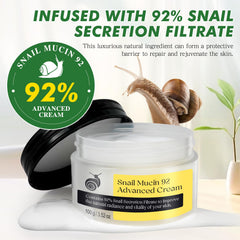Texture swirl of XIAMOFUZHOU snail mucin cream for smooth skin