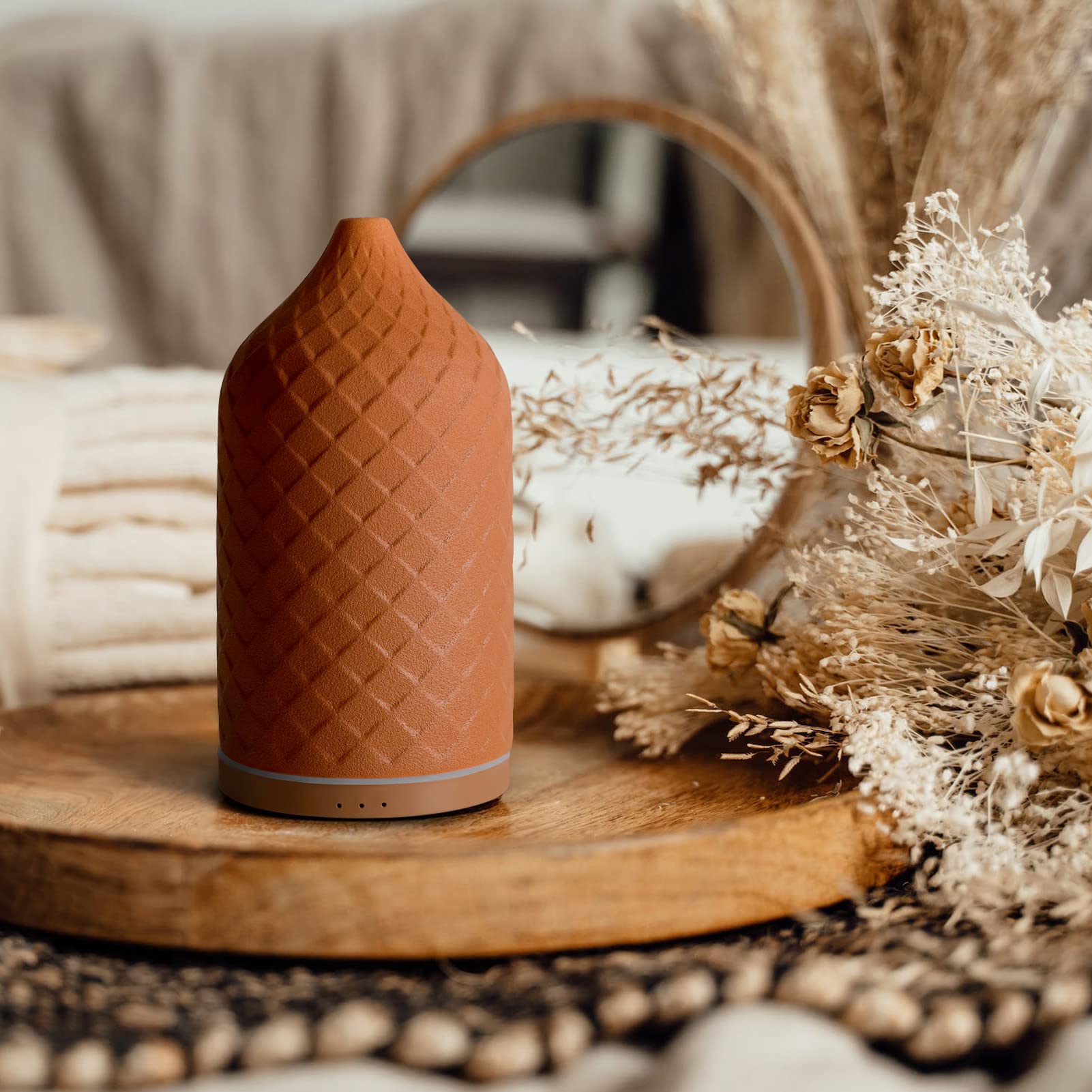 Diffuser with 7 LED lights and rotating colors