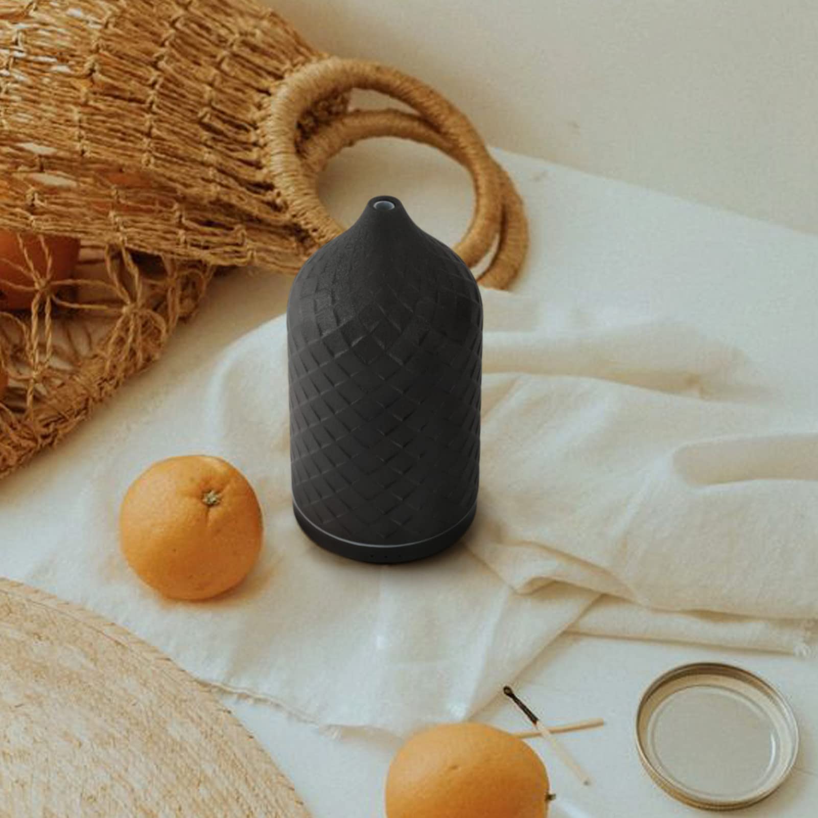ZEIGGA LAB 120ml diffuser - black side view